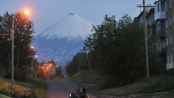 カムチャツカのクリュチェフスキイ火山   - Sputnik 日本