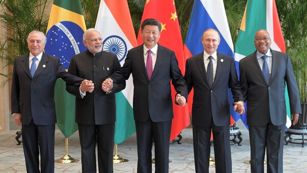 BRICS、独自の格付け機関を創設へ - Sputnik 日本
