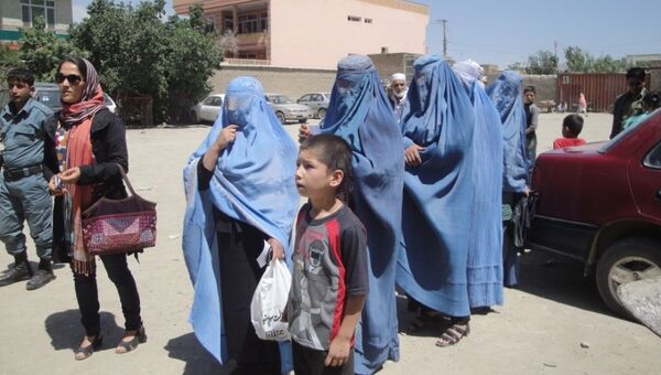 子どもが子どもを育てられるか？アフガニスタンの花嫁30％が未成年 - Sputnik 日本