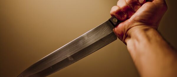 中国のレストラン　ウェイターがナイフを持って文句を言った客を襲う - Sputnik 日本