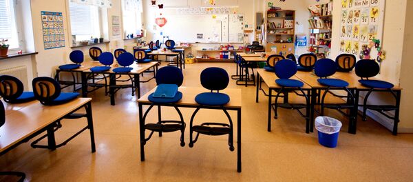 オーストラリアの生徒がヒトラーに変装し最高の衣装として賞を受賞 オーストラリアの生徒がヒトラーに変装し最高の衣装として賞を受賞 - Sputnik 日本