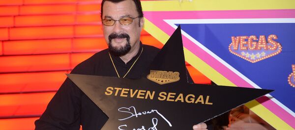 スティーヴン・セガールさん　極東でビジネス始動へ - Sputnik 日本