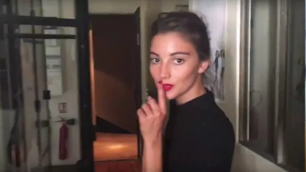 忍者かよ！ 美女がパリの街を縦横無尽に飛び回る「パルクール動画」がスリル満点で超楽しい!! - Sputnik 日本
