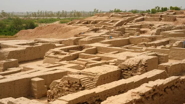 古代遺跡の最良の保存方法は…　モヘンジョダロ埋め戻しが決定【写真】 - Sputnik 日本