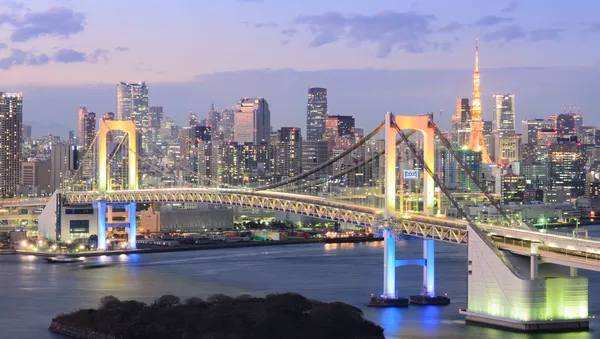東京
