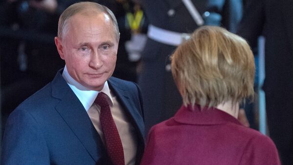 プーチン大統領、ロシアはアレッポでの停戦延長の用意あると声明 - Sputnik 日本