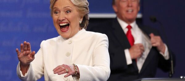 クリントン候補、ＴＶ討論で核機密の暴露を批判される - Sputnik 日本
