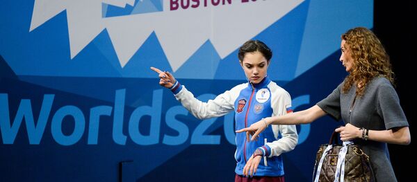 メドベージェワ選手に続いて別の有名なフィギュアスケート選手もトゥトベリーゼ氏から去る - Sputnik 日本