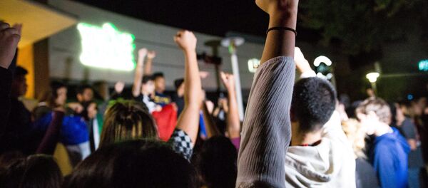 NOトランプ！　抗議の参加手当て額をマスコミがすっぱ抜き - Sputnik 日本