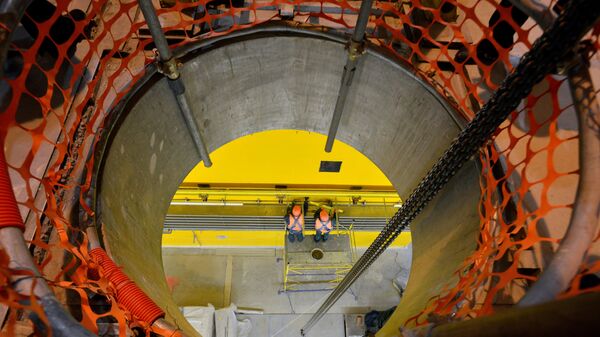 Рабочие в хранилище отработанного ядерного топлива «сухого типа» рядом с Чернобыльской АЭС - Sputnik 日本