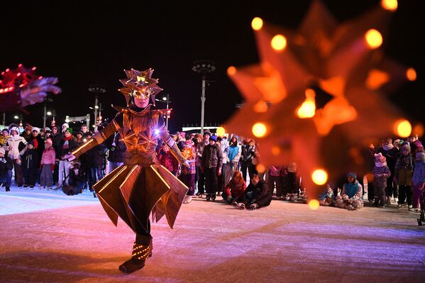 モスクワの全ロシア博覧センターで3シーズン目となるスケート場開幕式でのショー。 - Sputnik 日本