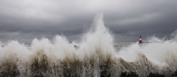 大型台風が沖縄に接近 - Sputnik 日本