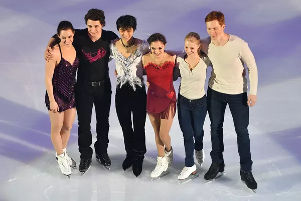 左から：テッサ・ヴァーチュ&スコット・モイア組(カナダ)、羽生結弦(日本)、エフゲニア・メドベージェワ(ロシア)、エフゲニア・タラソワ&ウラジーミル・モロゾフ組(ロシア) - Sputnik 日本