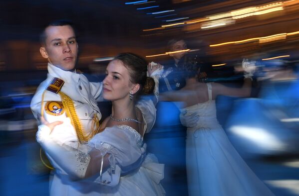 モスクワで第１回国際クレムリン・カデット舞踏会が開かれた。 - Sputnik 日本