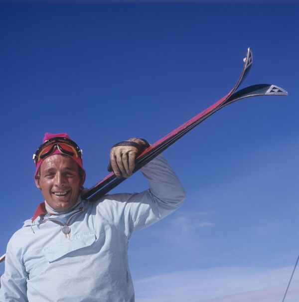 元ソ連代表メンバーで、ハンドボールのコーチのイメド・プハカゼ氏。バクリアニのスキーリゾートにて、１９７３年。 - Sputnik 日本