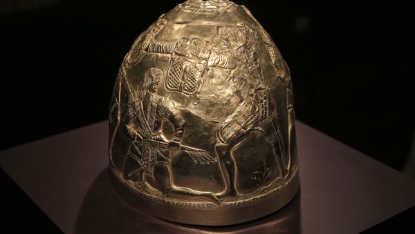 Шлем из коллекции скифского золота, выставленный в музее Амстердама - Sputnik 日本