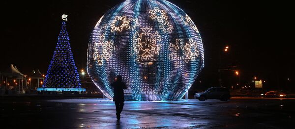 世界最大のクリスマスの玉飾り 世界最大のクリスマスの玉飾り - Sputnik 日本