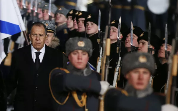 駐トルコロシア大使アンドレイ・カルロフ氏の遺体を乗せた飛行機がモスクワで迎えられる - Sputnik 日本