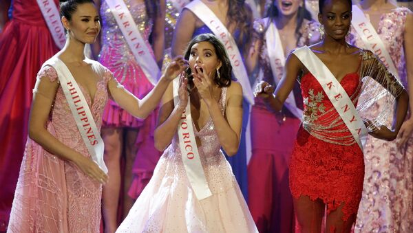 Мисс Пуэрто-Рико Стефани Дель Валле после победы на конкурсе красоты Мисс Мира 2016 в США - Sputnik 日本