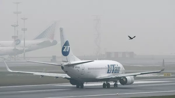 モスクワ発ベルリン行き旅客機がＵターン　気密性低下の警報作動で酸素マスク降下
