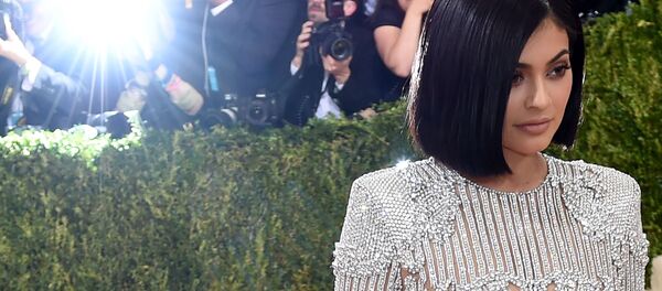 シャワー中のカイリー・ジェンナーの写真にネット騒然 - Sputnik 日本