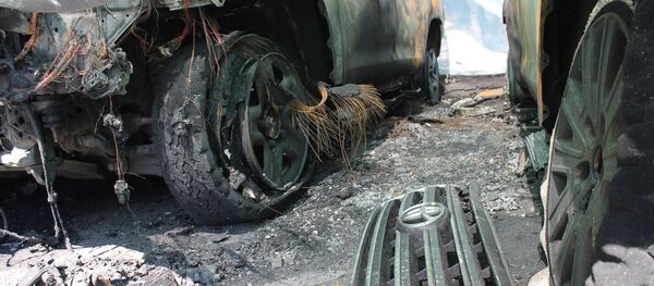 フランス、ニューイヤーで点火するのは花火じゃなくて車? フランス、ニューイヤーで点火するのは花火じゃなくて車? - Sputnik 日本