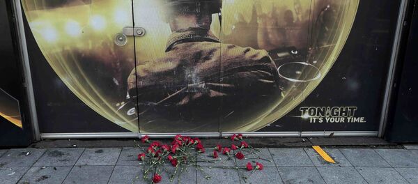 トルコナイトクラブ乱射テロでの献花 トルコナイトクラブ乱射テロでの献花 - Sputnik 日本