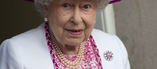 英女王、オフショアスキャンダルの対象に 英女王、オフショアスキャンダルの対象に - Sputnik 日本