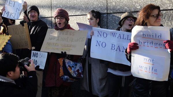 トランプ大統領の入国禁止令 東京でも抗議活動 - Sputnik 日本