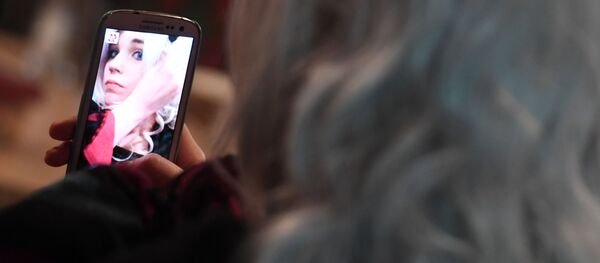 セルフィーを使ってコーヒー代を支払う。ロシアに顔写真を使って買い物をする決済サービスが登場 - Sputnik 日本