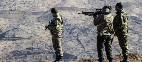 タイ軍、無人島からロシア人観光客200人追い出す タイ軍、無人島からロシア人観光客200人追い出す - Sputnik 日本