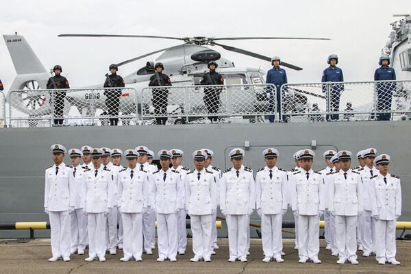 中国海軍の軍人たち、演習開幕に際して - Sputnik 日本