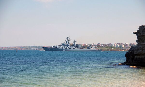 黒海艦隊の旗手を務めるミサイル巡洋艦「モスクワ」、セヴァストーポリを出港し、演習のため地中海へ - Sputnik 日本