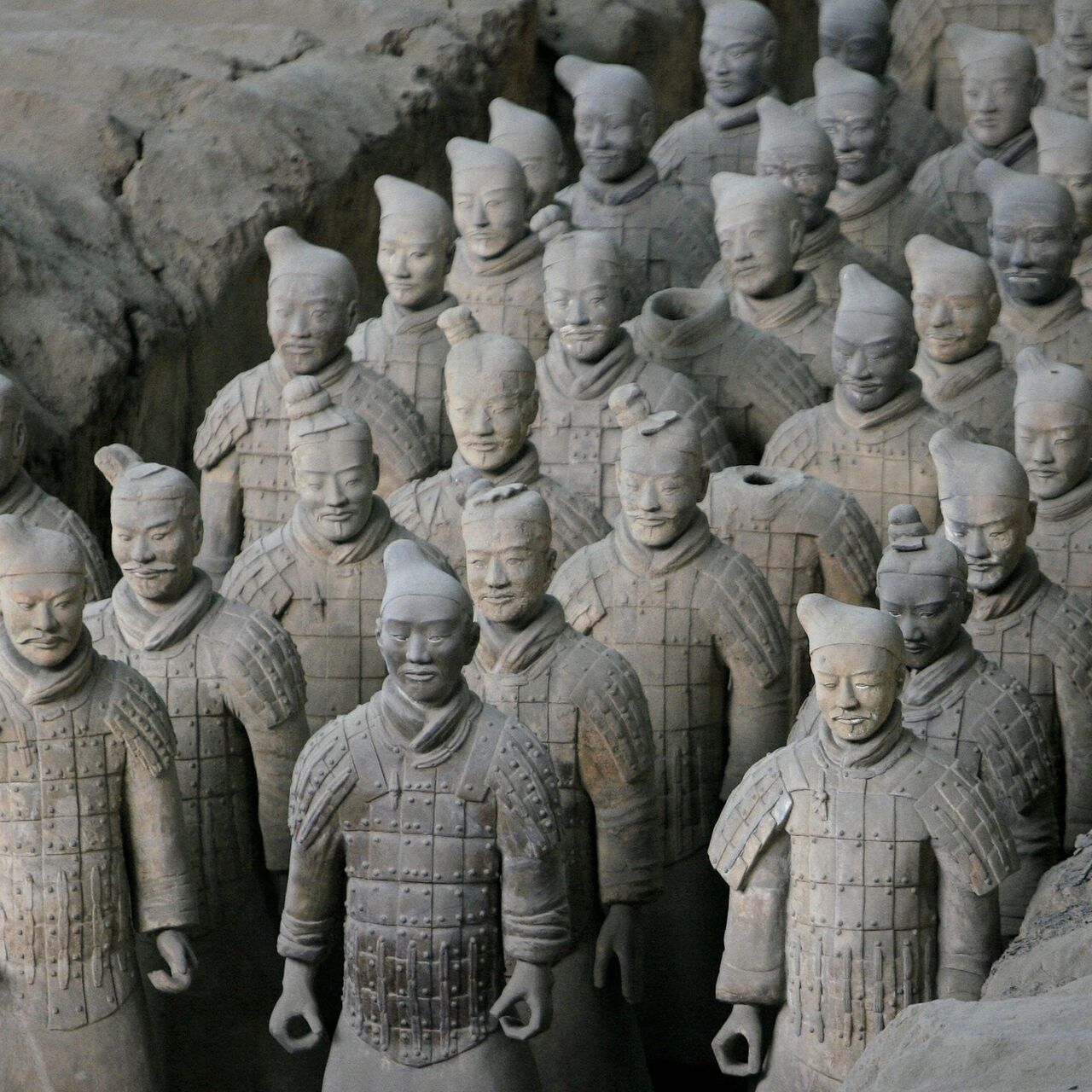 考古学者らが中国初代皇帝の陪葬墓で新たな兵馬俑が発見 - 2022