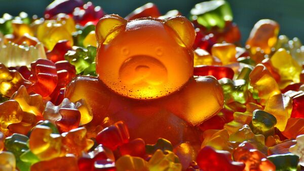 ドイツ年金男性　「ハリボ」のお菓子のクマに毒を入れると脅迫 - Sputnik 日本