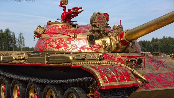えぇ？　お花のホフロマ漆塗り調の戦車！ - Sputnik 日本