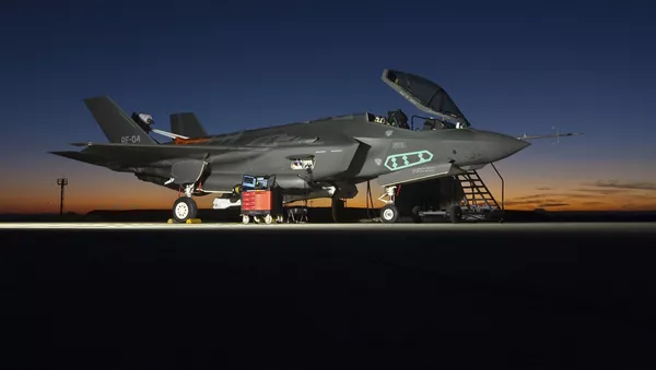 F-35 - Sputnik 日本
