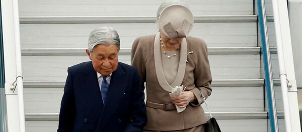 天皇退位の特例法成立　安倍首相　退位は長い歴史、未来に関わる重要な課題 - Sputnik 日本