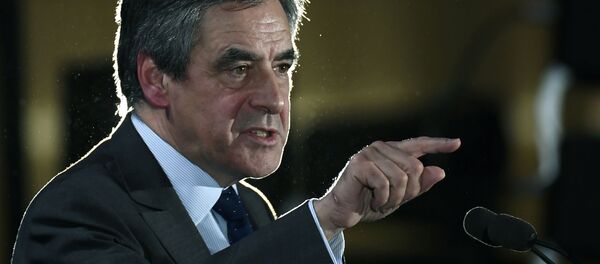 仏大統領船候補、フィヨン氏　職権乱用でオランド大統領を非難 - Sputnik 日本