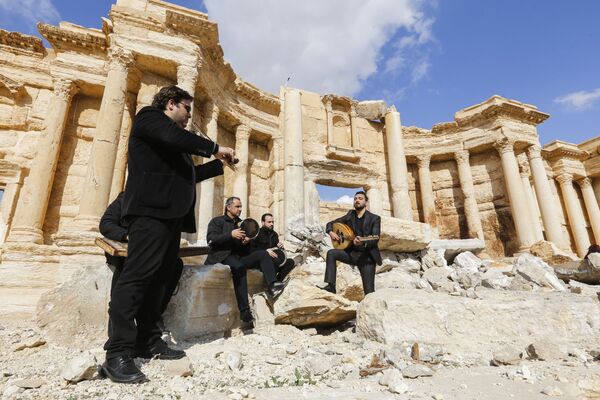 パルミラで演奏するシリアのミュージシャンたち。 - Sputnik 日本