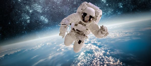 宇宙飛行士 - Sputnik 日本