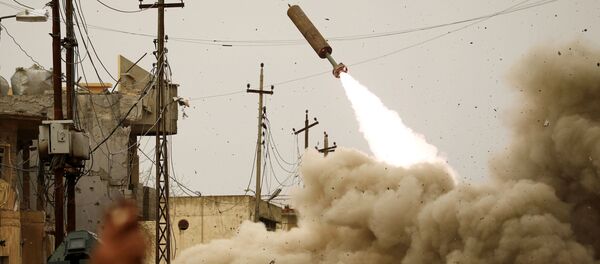 モスル米空爆　「ダーイシュ（IS）」が爆発物、被害拡大　市民１０５人犠牲 - Sputnik 日本