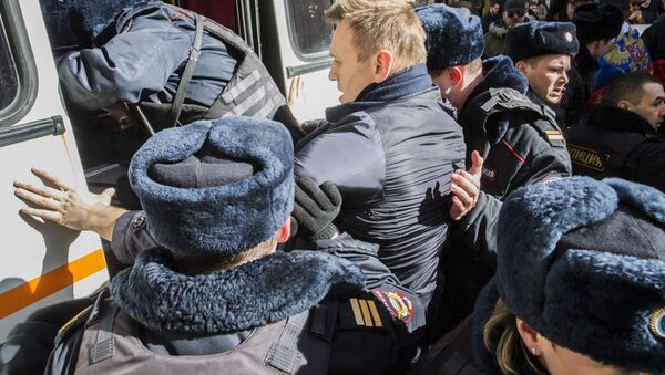 Оппозиционный политик Алексей Навальный во время акции в Москве - Sputnik 日本