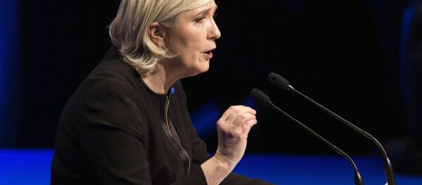 仏大統領選　ル・ペン氏勝利なら、ユーロは15年ぶりの安値に - Sputnik 日本
