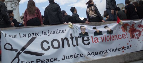 仏パリで大規模デモ 中国人男性射殺への抗議続く 仏パリで大規模デモ 中国人男性射殺への抗議続く - Sputnik 日本