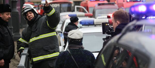 緊急事態庁が爆発の起きた「センナヤ広場」で活動 - Sputnik 日本