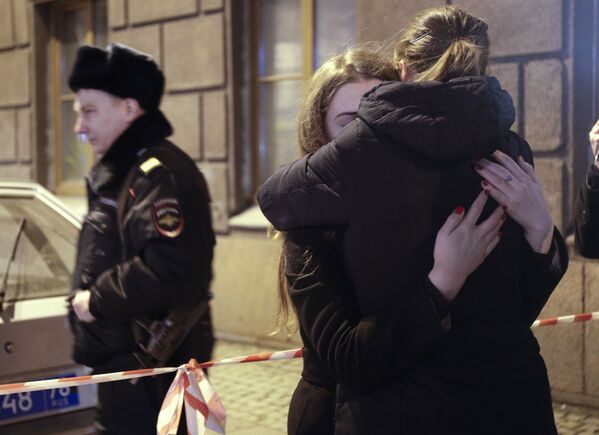 サンクトペテルブルク地下鉄の爆発の犠牲者を偲ぶ集会　サンクトペテルブルクにて - Sputnik 日本