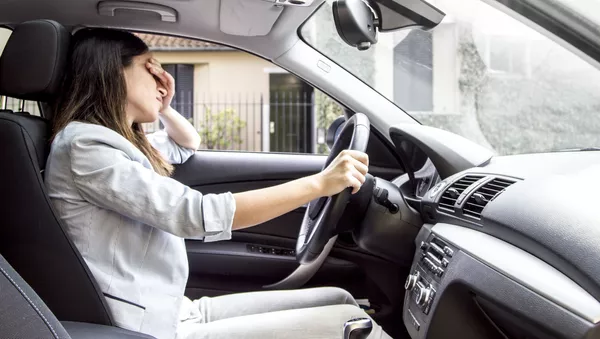女性が運転、疲れている - Sputnik 日本