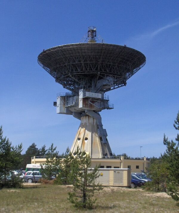 宇宙探査ステーション「ズヴェズダ」は1971年に設置された。1993年にソビエト軍が撤退した後、町はゴーストタウンとなった。現在、建物はラトビア科学アカデミーに属している。 - Sputnik 日本
