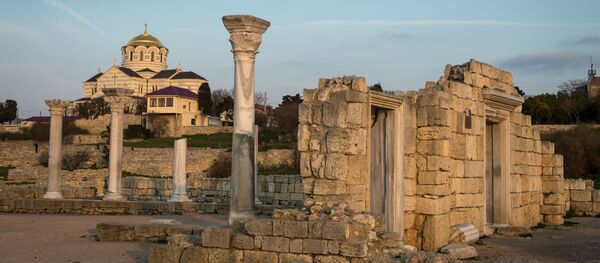 クリミアの道路予定地で古代の埋葬地が見つかる - Sputnik 日本